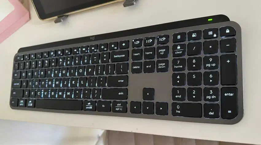 Logitech MX Keys S Wireless – Keyboard Premium Smart Backlight