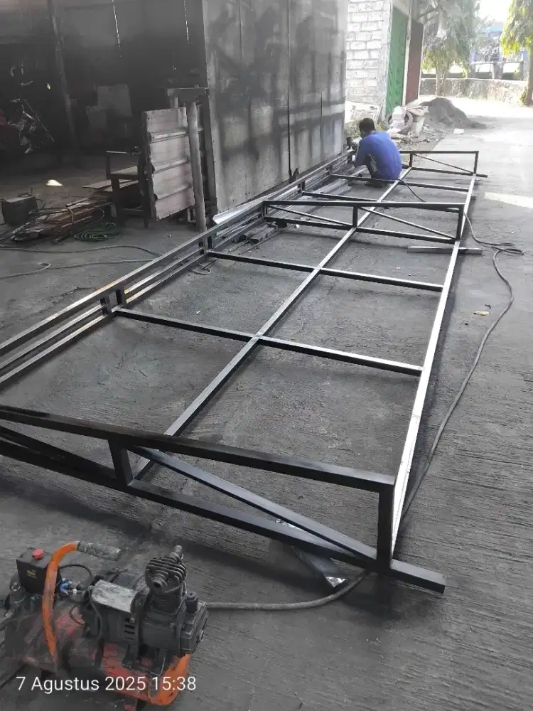 Kanopi atap galvalum polos 300/m galvalum pasir 375/m sudah terpasang