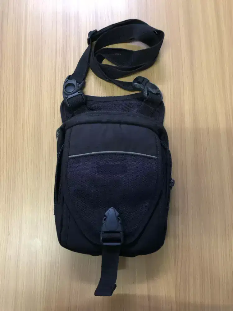 tas selempang bodypack old (100% original)