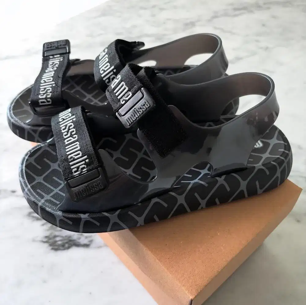 Sepatu Sandal Melissa