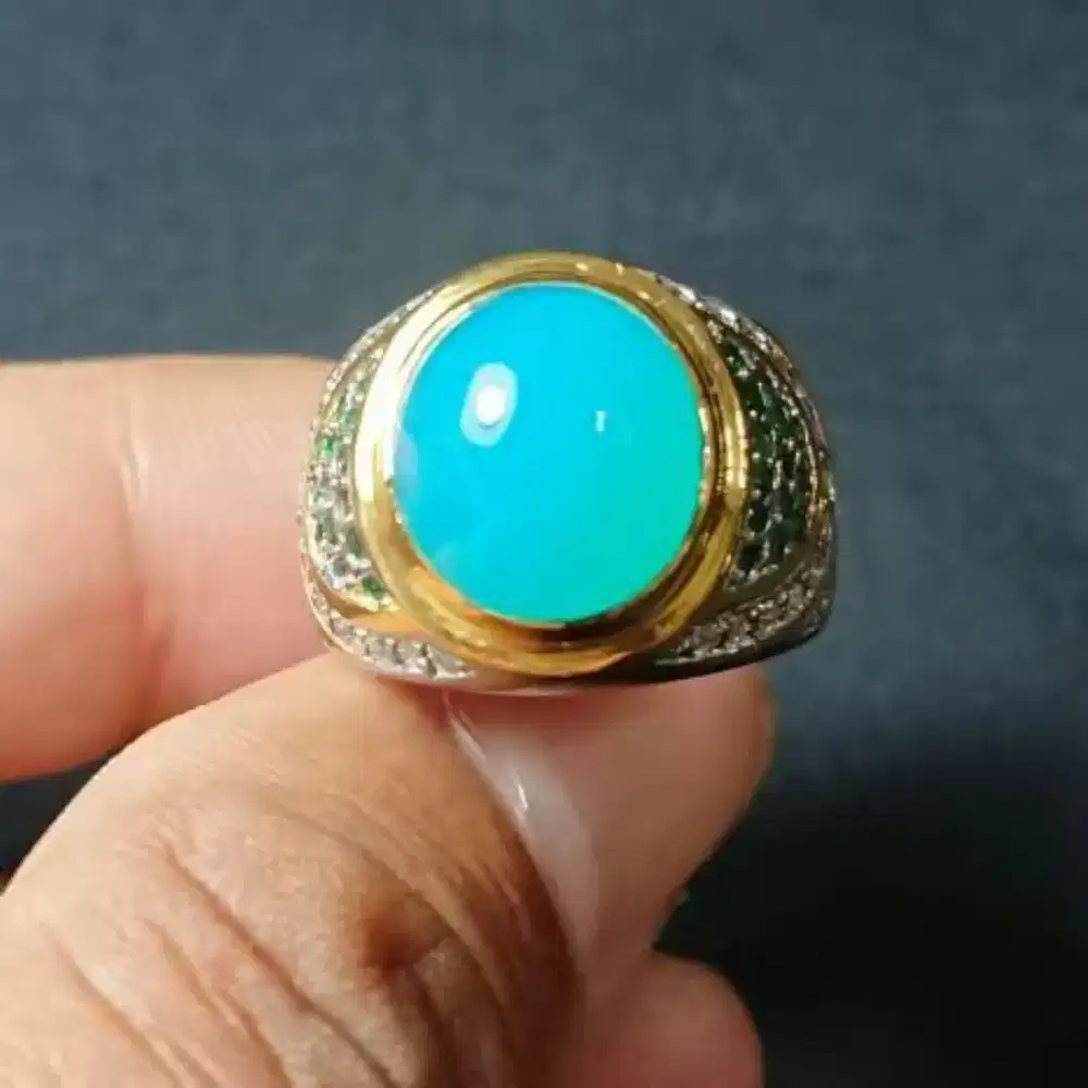 Bacan Doko majiko galian Lawas Kristal