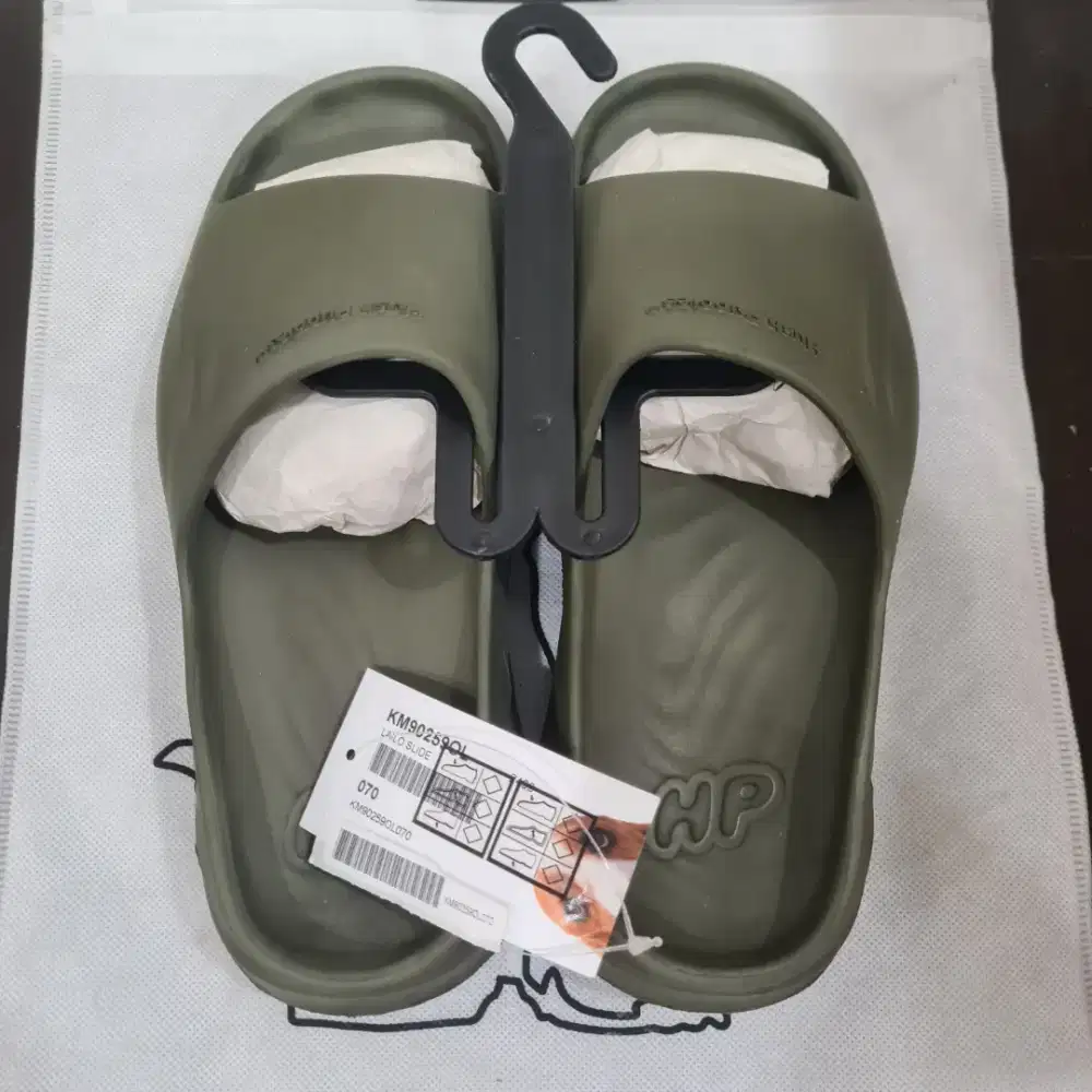 Sandal merk Hush Puppies original baru size 40