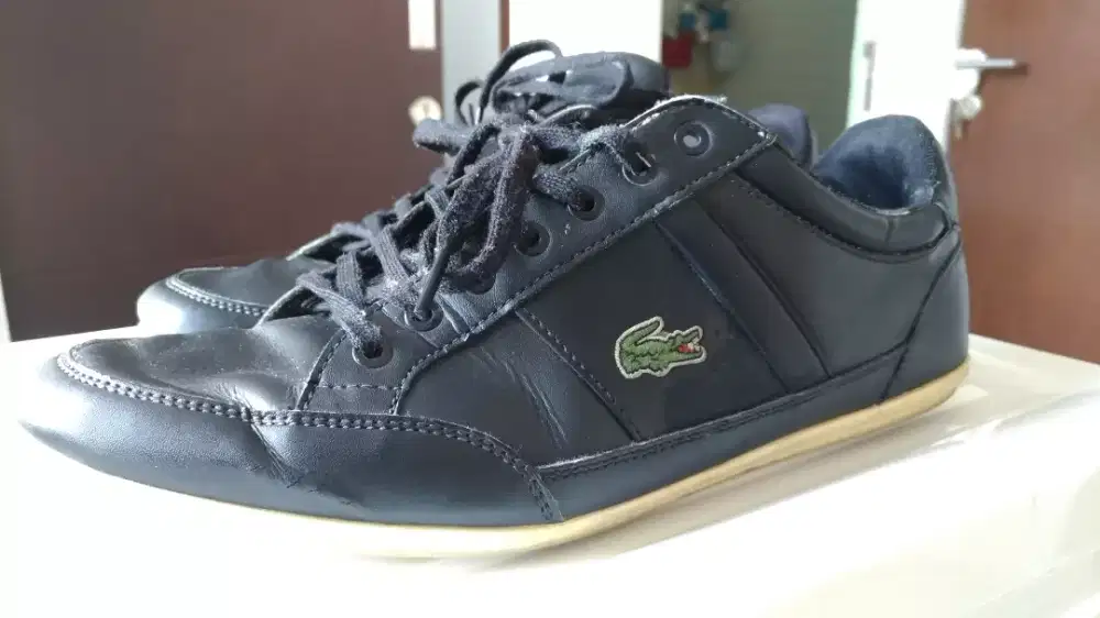 Sepatu Lacoste (preloved)