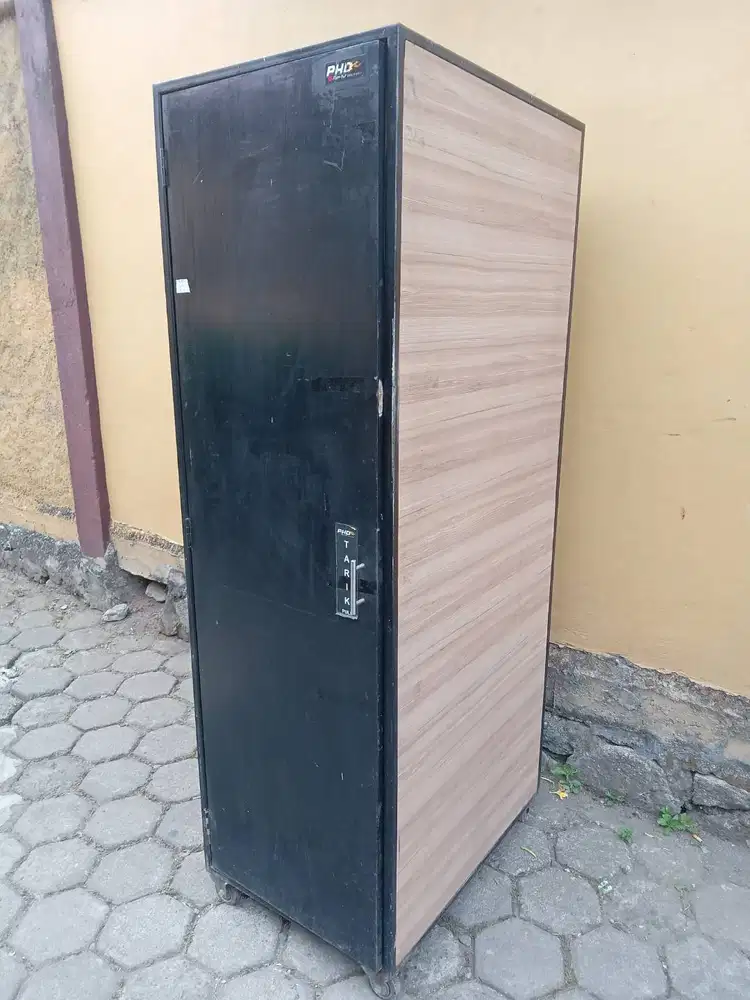 lemari gudang rangka besi serbaguna murah