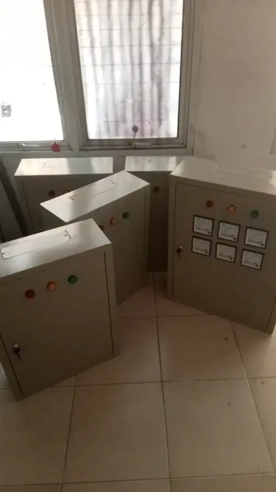 Panel penghemat listrik