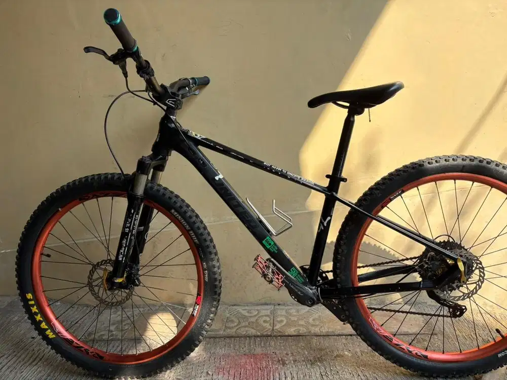 Sepeda Gunung United XL7/SLX/Novatec/3.25