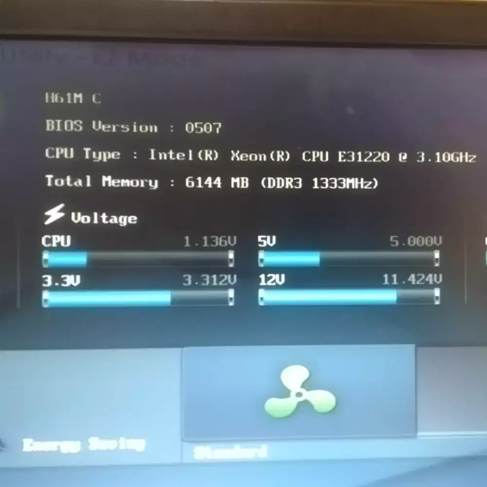 Prosesor Intel Xeon E3-1220 (setara Intel Core i5-2400)