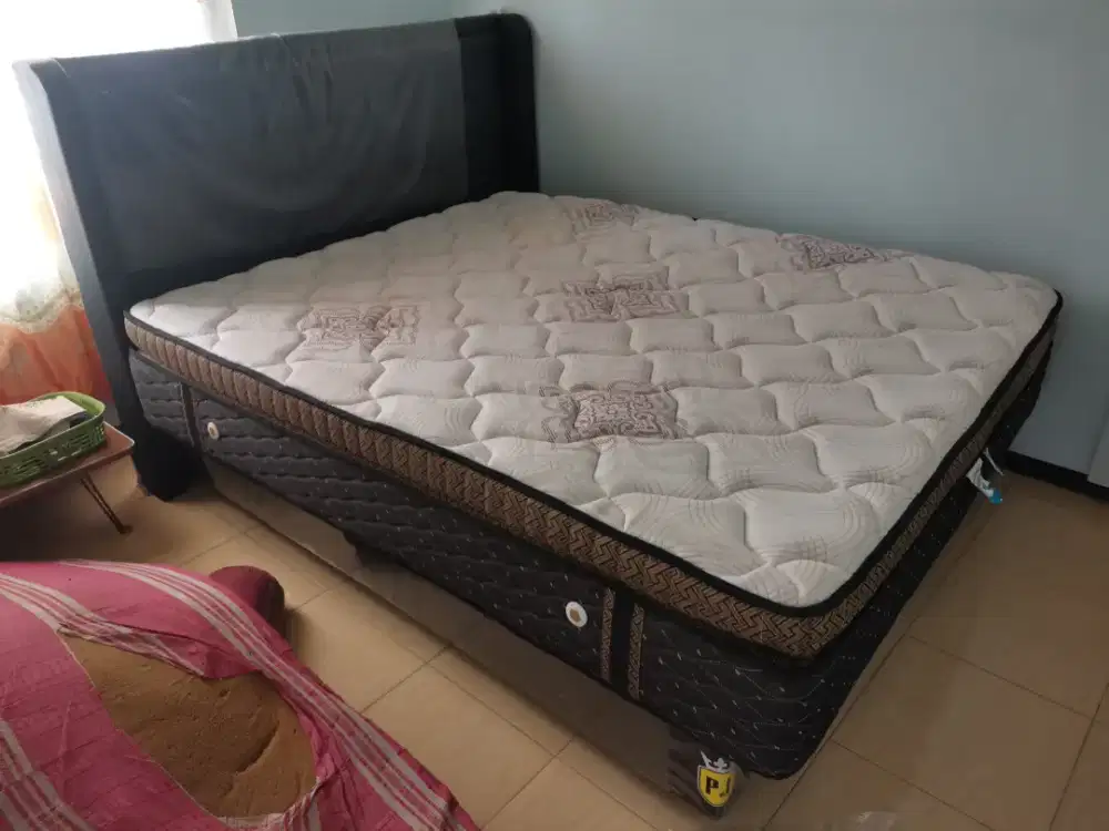 Kasur spring bed