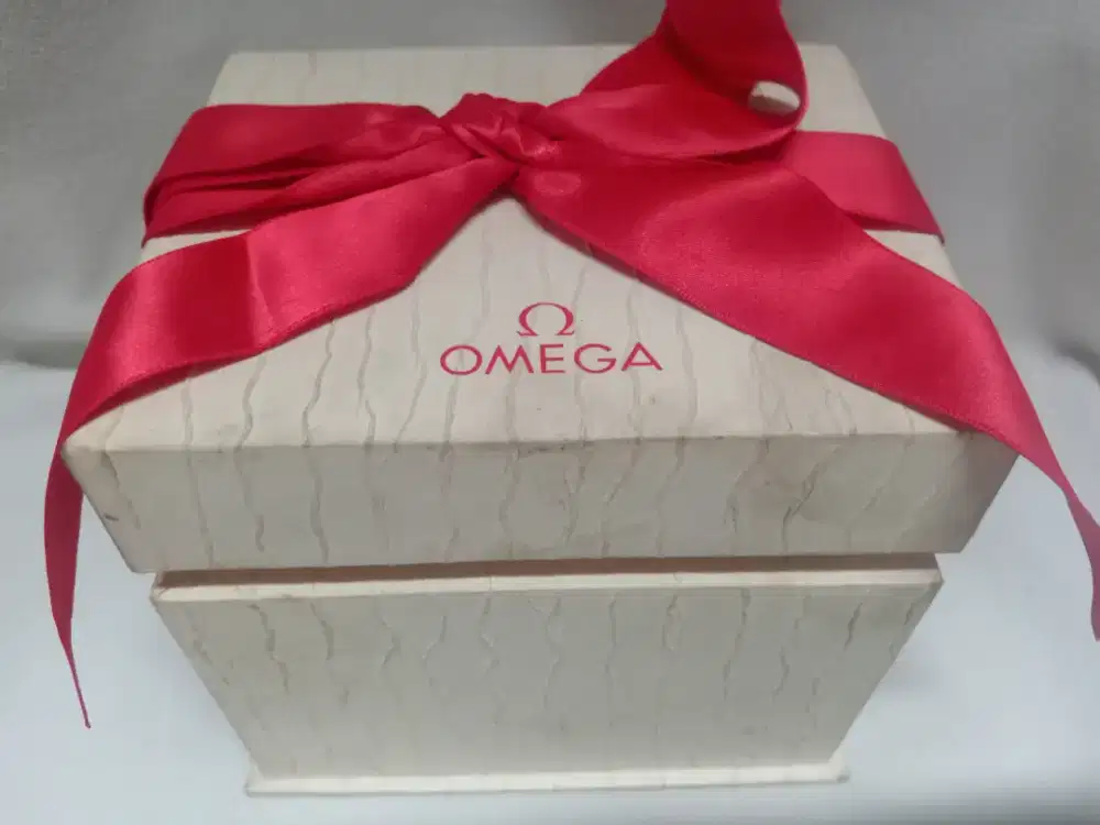 Box kotak jam tangan omega original