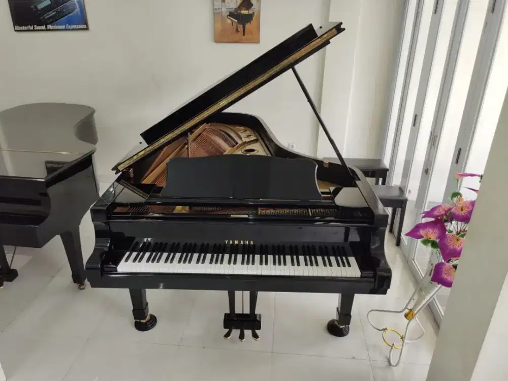 Grand Piano Yamaha C. S Original Buatan Jepang