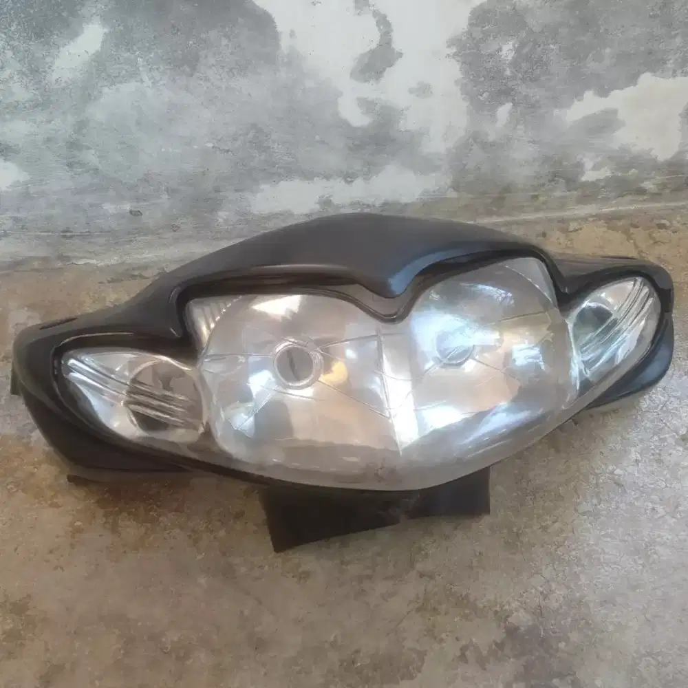 Batok depan + Reflektor Suzuki Shogun 125 ori copotan
