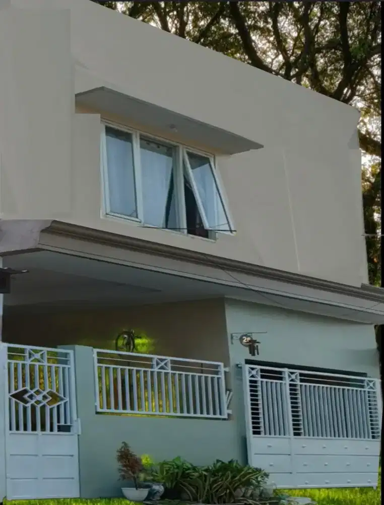 KOS ROYAL CROWN Executive ( Dekat Bandara Juanda Surabaya)