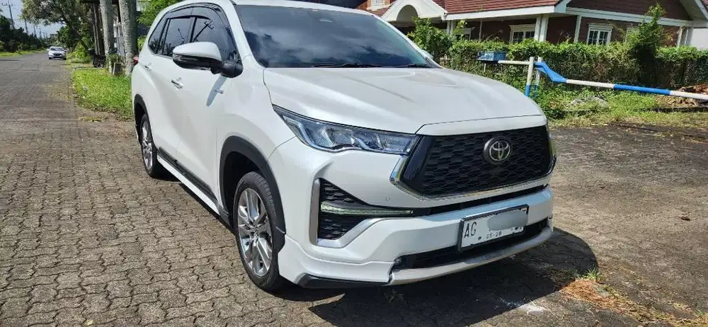 ZENIX Q TSS MODELLISTA 2023 ISTIMEWA TANGAN PERTAMA KM 29RB