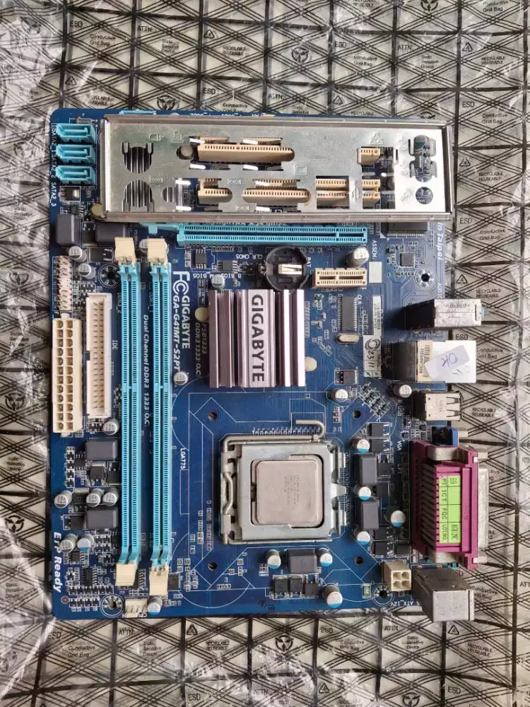 Motherboard G41 gigabyte + processor intel Core2quad Q8400