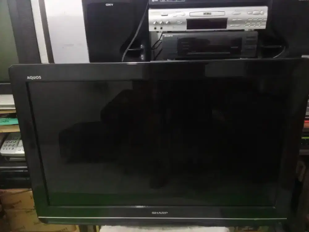 TV LCD SHARP 32 inchi