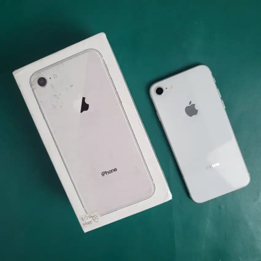 Iphone 8 64GB Inter Smartfren Only Fullset