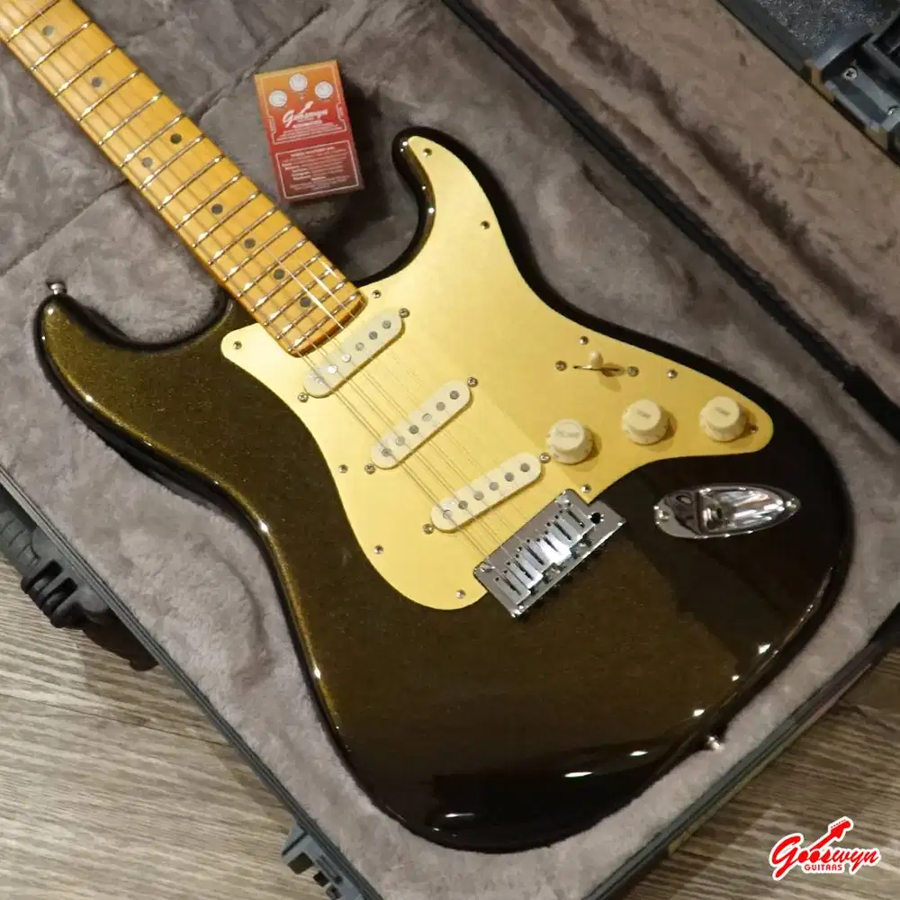 Fender American Ultra Stratocaster Texas Tea 2023
