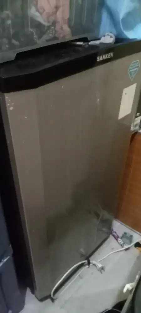Di jual murah kulkas sanken