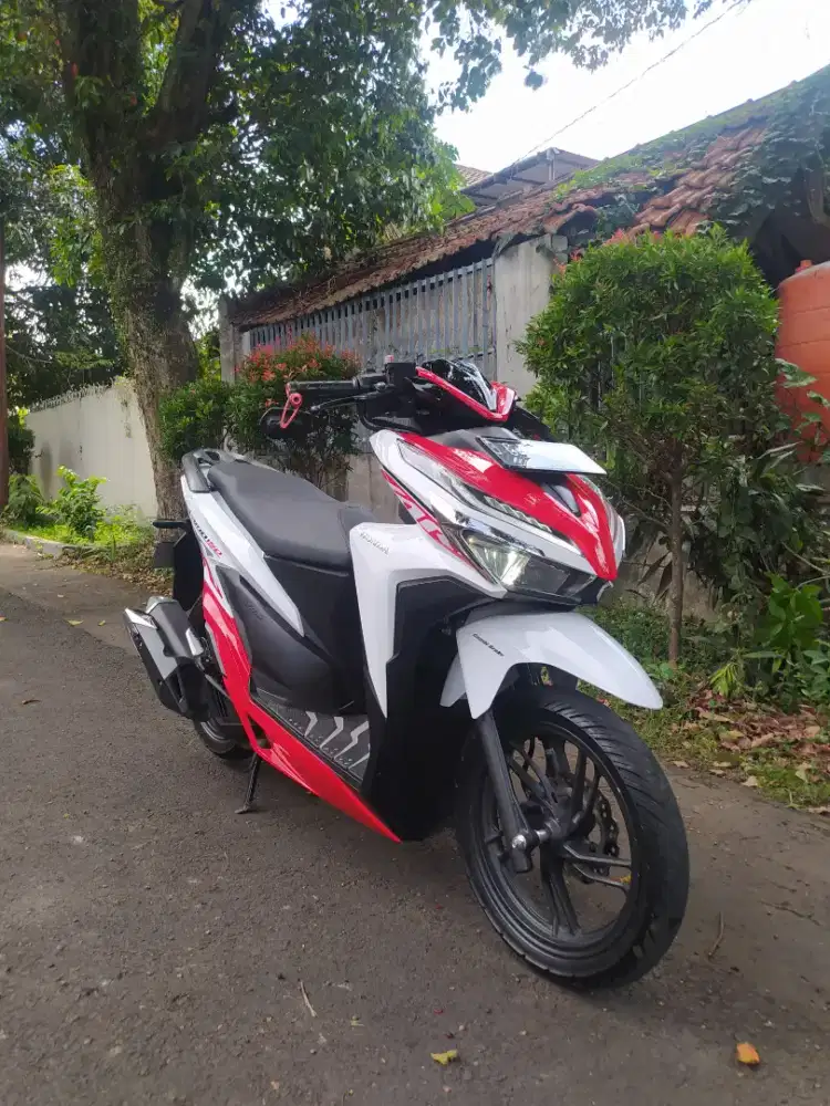 Honda Vario 150 cbs iss 2021 km.low 8rb an (bisa tuker tambah)