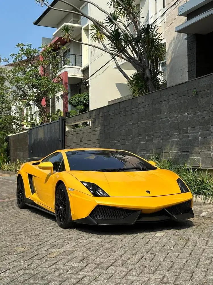 [ANTIK] Lamborghini Gallardo 2013 LP550-2 Ferrari LP 550