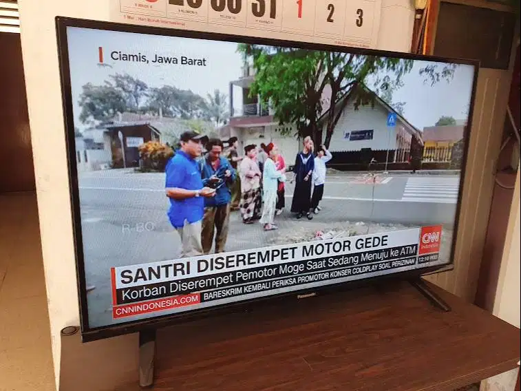 TV Digital LED Panasonic 32' mulus like new