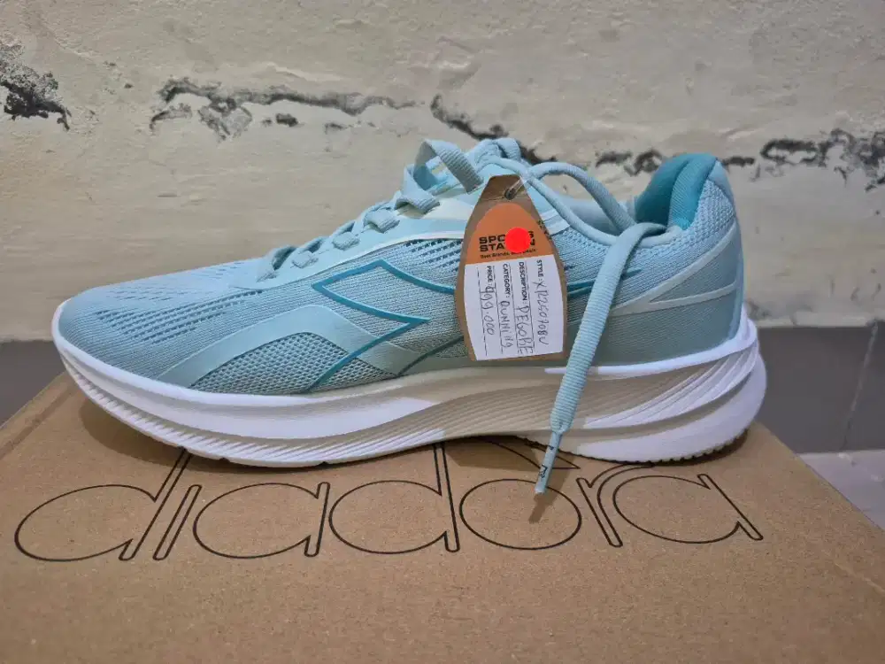 Jual Sepatu Diadora Biru Muda