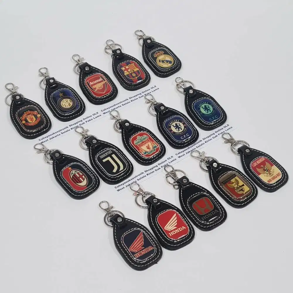 Gantungan Kunci Motor Honda Klub Bola Football Club Souvenir Keychain