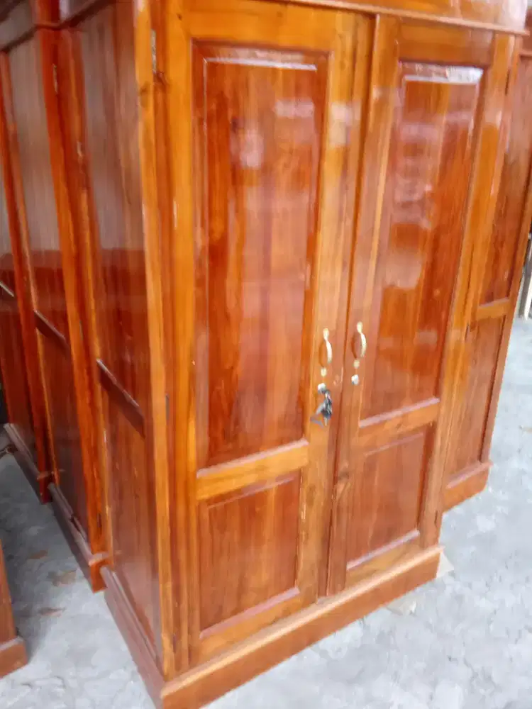 Almari pakaian pintu dua kayu jati tua perhutani
