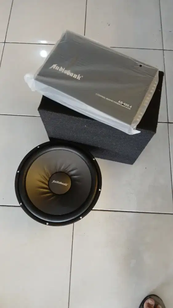Paket audio mobil merek audiobank,harga siap pasang