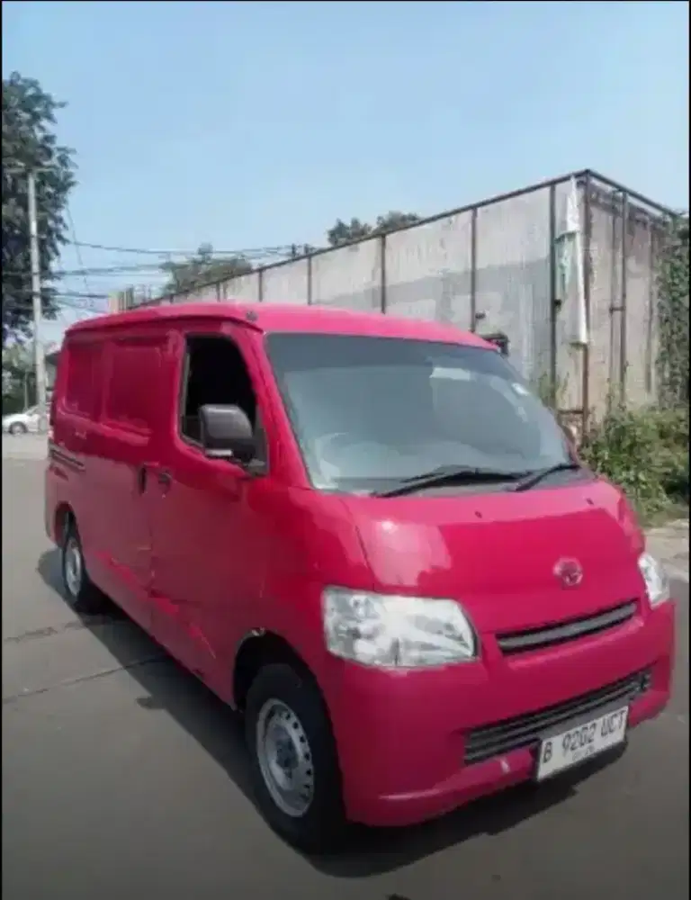 Blindvan angkut barang