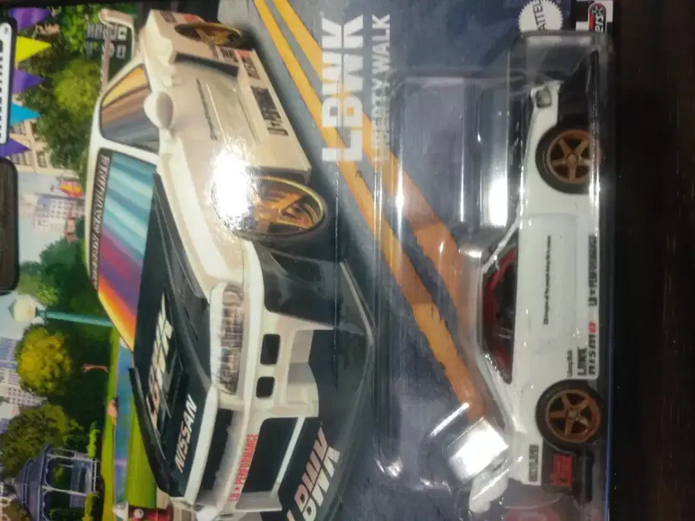 Hot Wheels Premium Boulevard Nissan Skyline