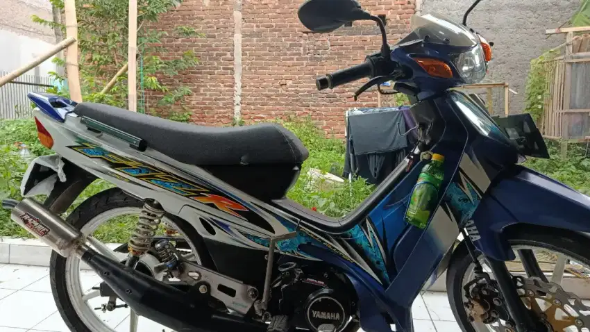 F1zR 2005 kumplit