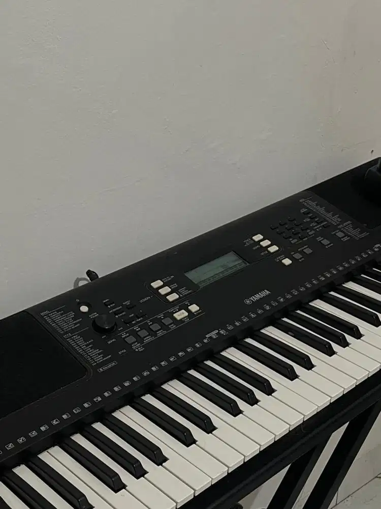 KEYBOARD YAMAHA PSR-E373