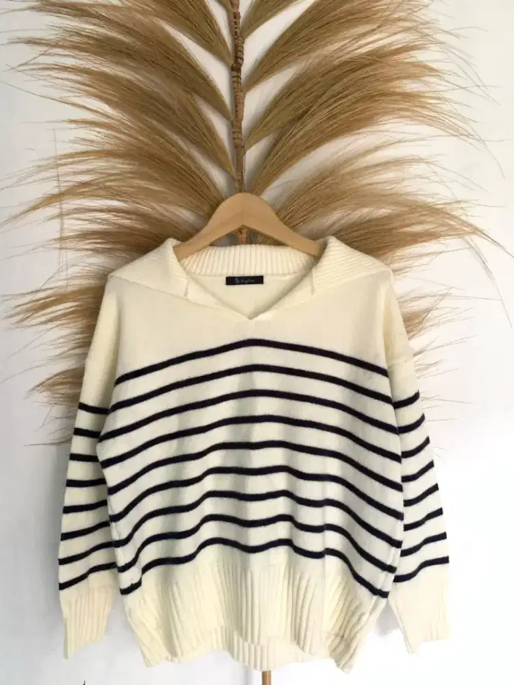 Baju rajut salur navy