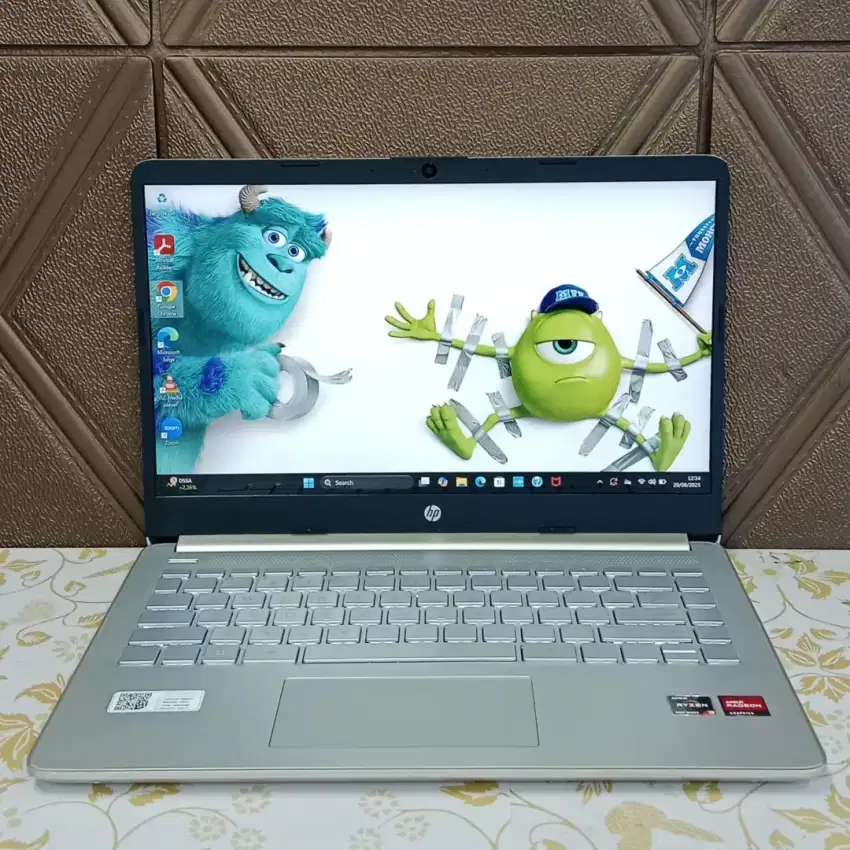 HP 14S FQ1011AU AMD RYZEN 3 AMD RADEON GRAPHICS RAM 8GB DDR4 SSD 512GB