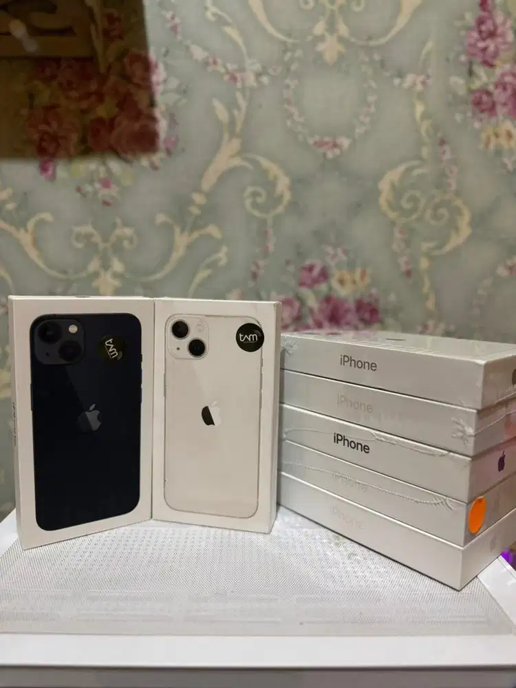 Baru iPhone 13 128 Garansi Resmi iBox