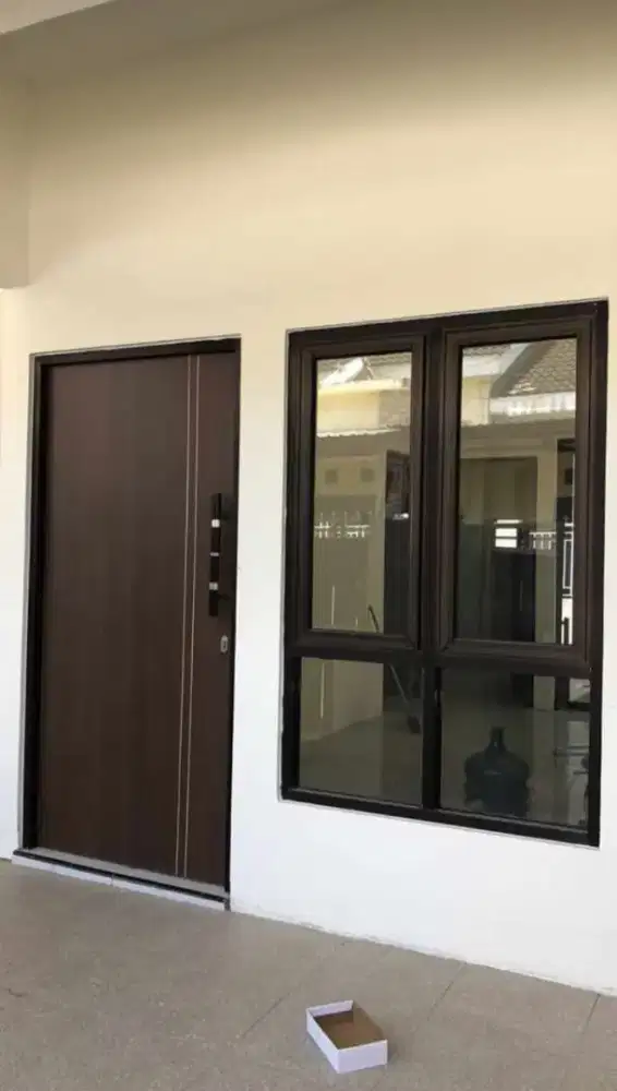 Pintu triplek minimalis