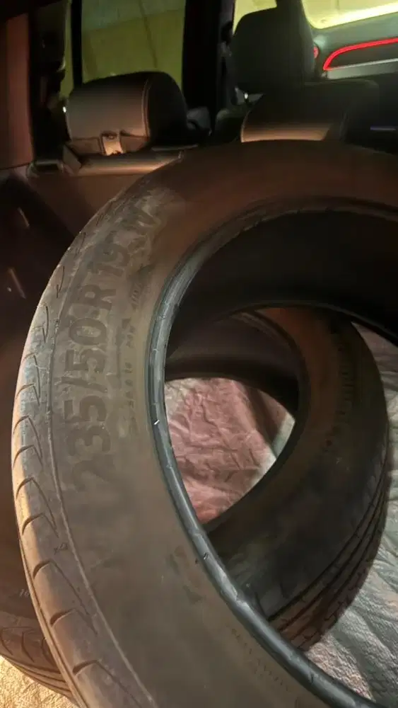 Continental Premium Contact SSR 235/50 R19