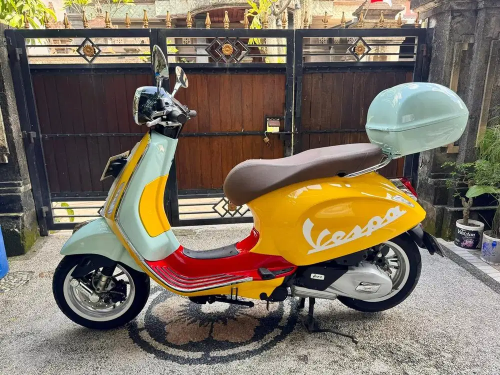 Vespa Primavera 2022 iget 150 ABS Low KM Plat DK Bali