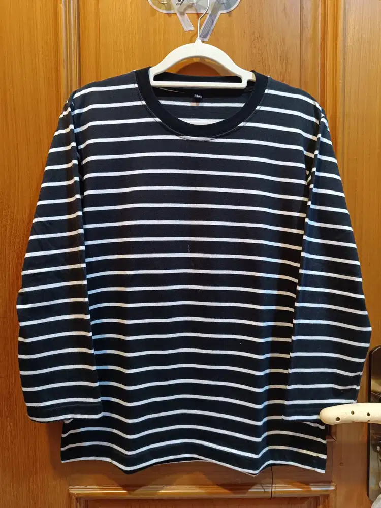 Kaos Stripe Garis Distro Lengan Panjang Long Sleeve Hitam Putih Murah!