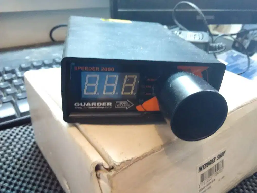 Chrono FPS / Alat Pengukur Kecepatan BB Merk GUARDER SPEEDER 2000