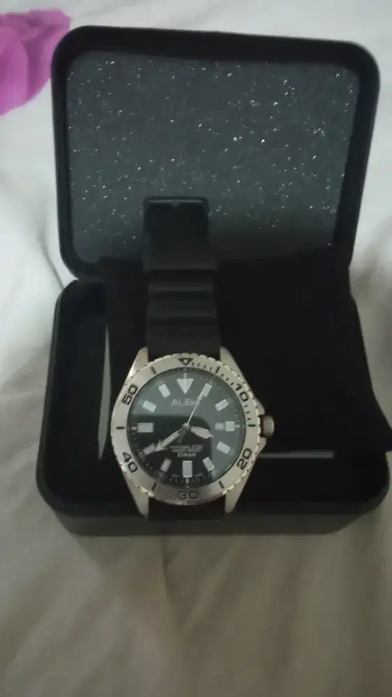 Jam tangan pria ALBA