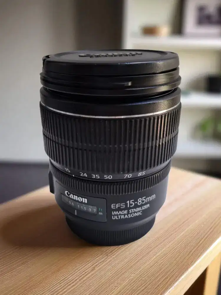 Lensa CANON EF-S 15-85mm 1:3.5-5.6 IS USM