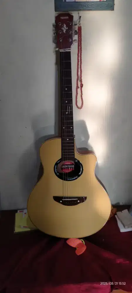 Gitar Yamaha Lokal