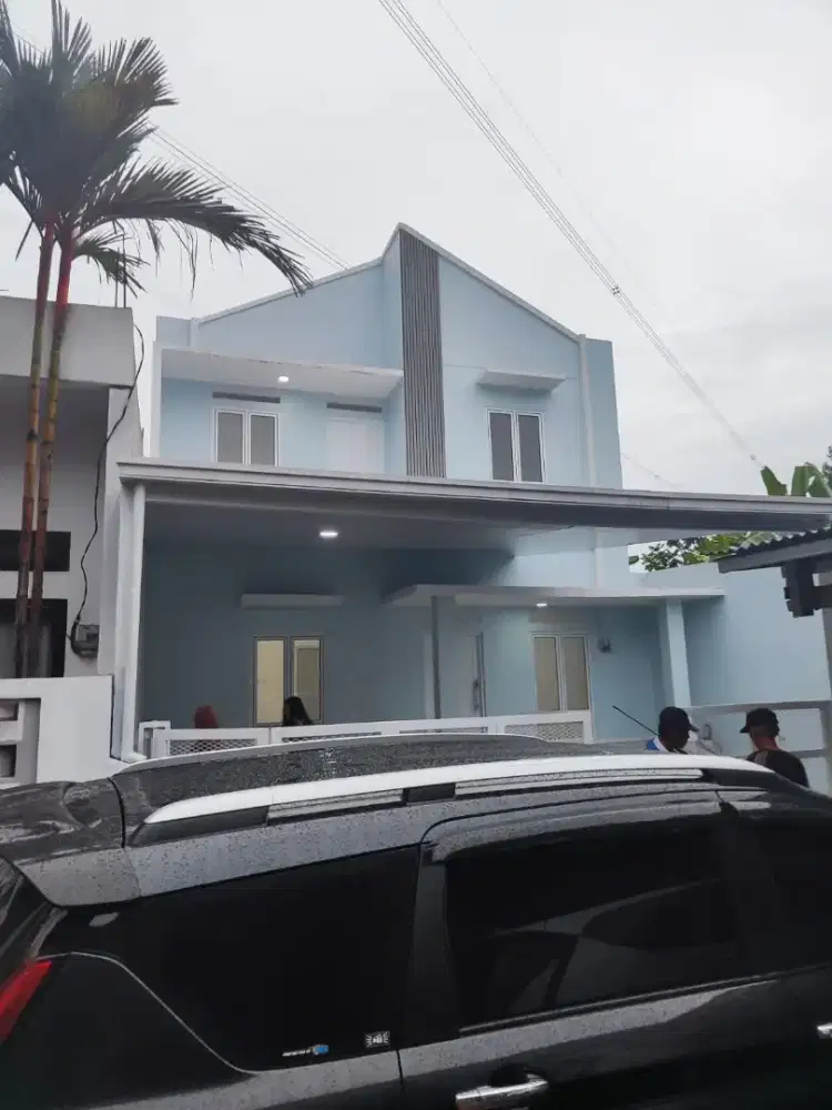 Disewakan rumah baru 2 lantai di komp. Amarapura