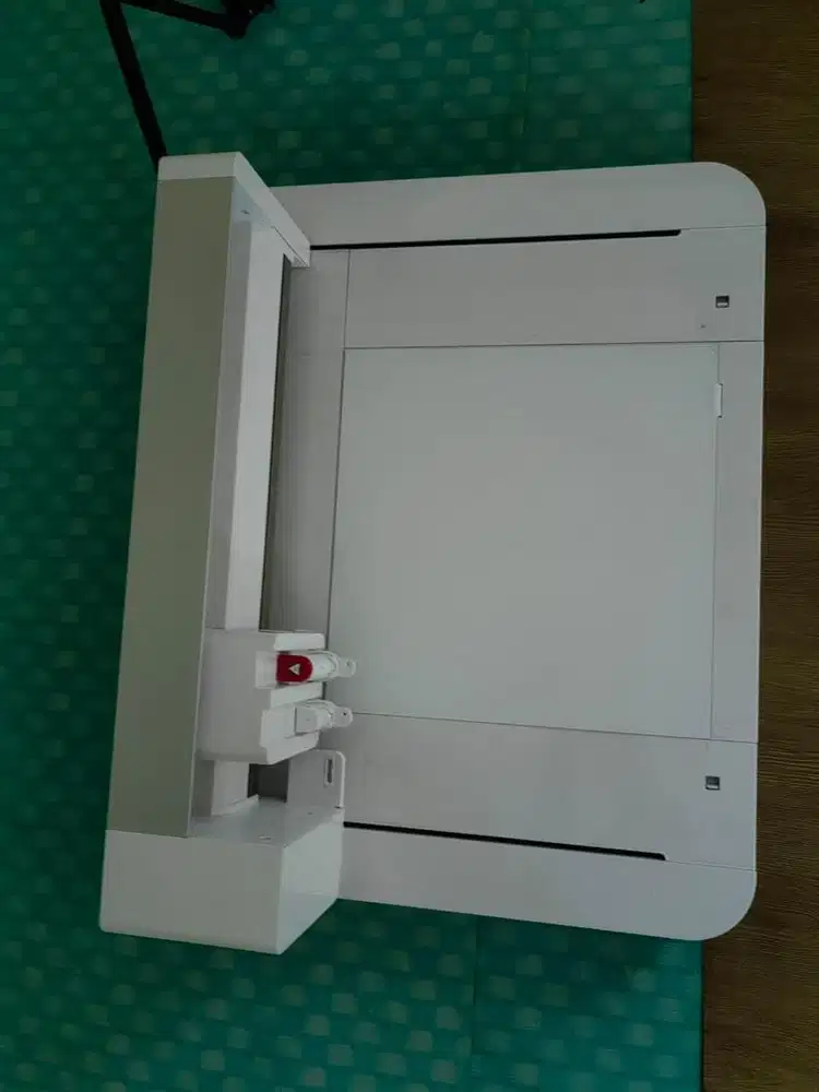 Mesin cutting sticker  dan emboss curio 2