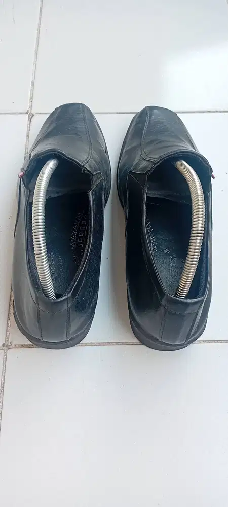 Kickers Formal Wrn Hitam Uk.41, Kulit Asli, Non Ori, Mulus, Pejaten