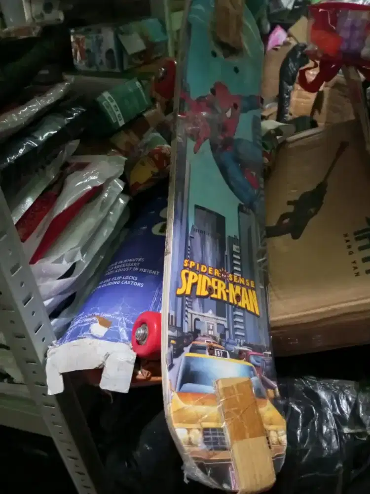 Skate board kecil dan besar