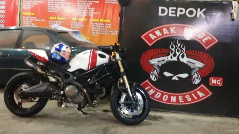 Ducati Monster 696 FP