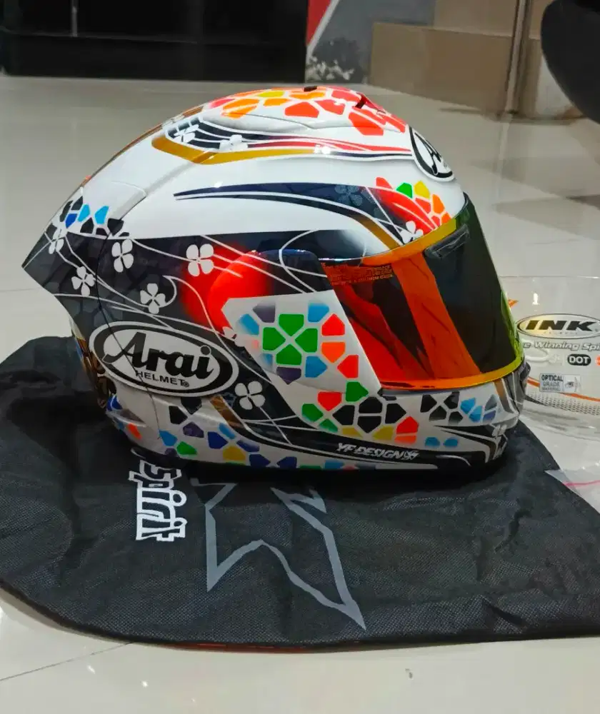 Helm Ink Custom Arai Nakagami Full Airbrush 1:1